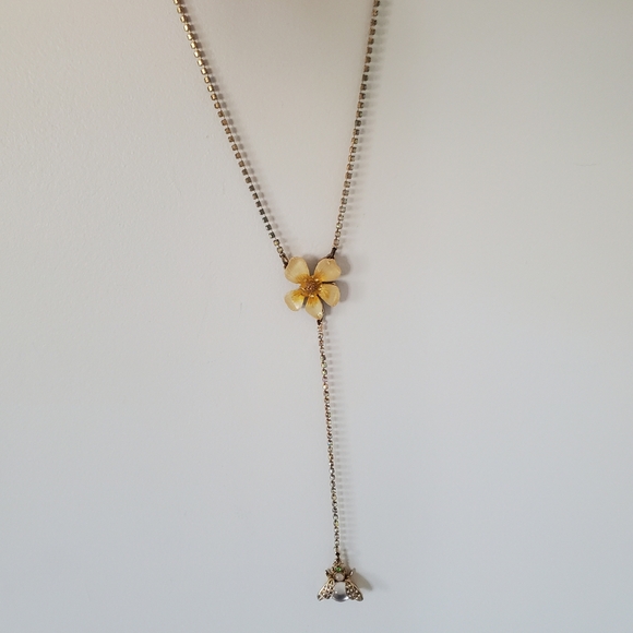 BETSEY JOHNSON Luminous Betsey Flower & Bug Y-Necklace Crystals on Gold Chain - Picture 15 of 15